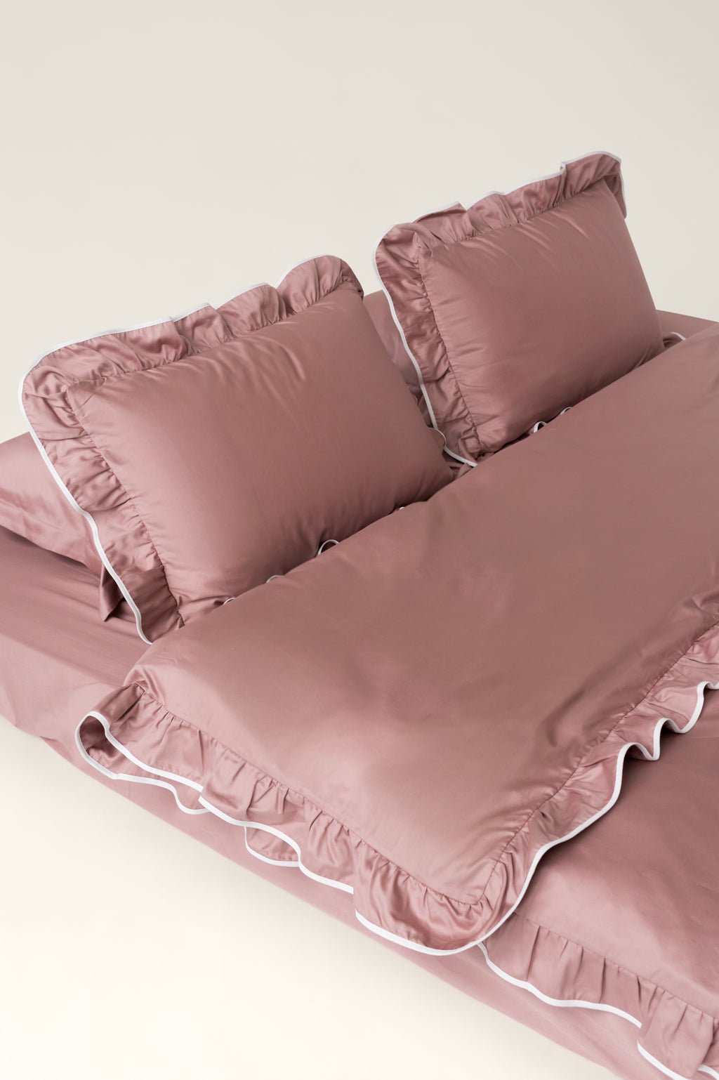 Satin-Bettwäsche mit Rüschen und Paspel Ely